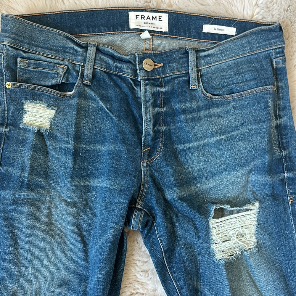 FRAME DENIM LE GARÇON DISTRESSED PANTS